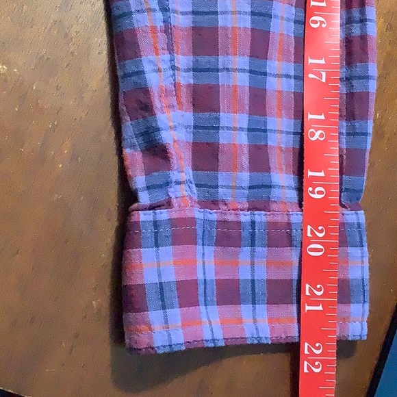 J.Crew classic Boy shirt in crinkle cotton plaid. Size 6P. - Picture 10 of 10